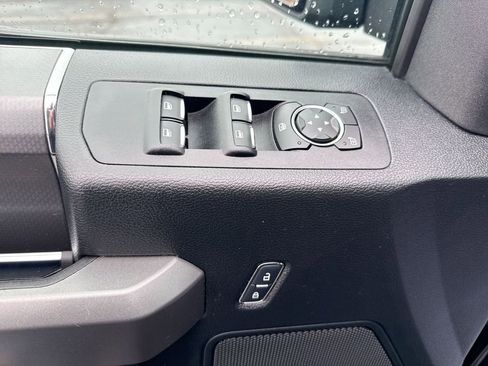 Used 2017 Ford F150 XLT w/ Equipment Group 302A Luxury image 24