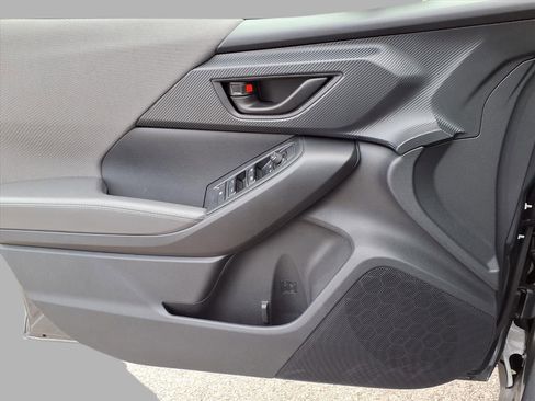 Certified 2025 Subaru Crosstrek 2.0i Premium image 10