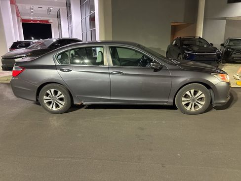 Used 2013 Honda Accord LX image 5