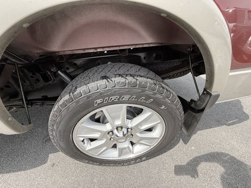 Used 2010 Ford F150 Lariat AWD/4WD image 38