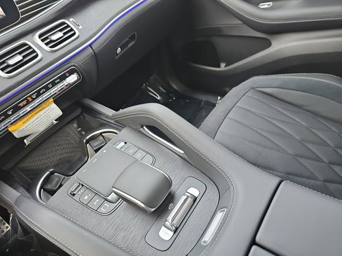 New 2026 Mercedes-Benz GLE 63 AMG S image 26