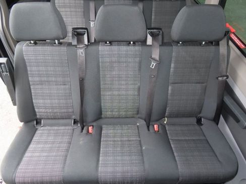 Used 2018 Mercedes-Benz Sprinter 2500 image 33
