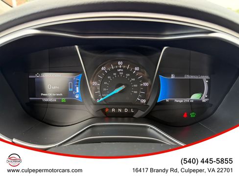 Used 2018 Ford Fusion SE FWD image 21