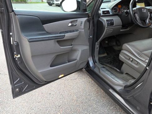 Used 2014 Honda Odyssey Touring Elite image 26