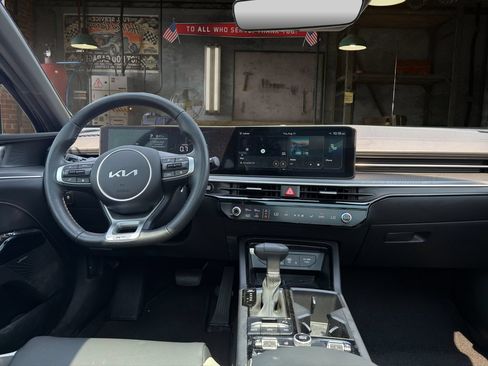 Used 2025 Kia K5 GT-Line w/ GT-Line Premium Package AWD/4WD image 17
