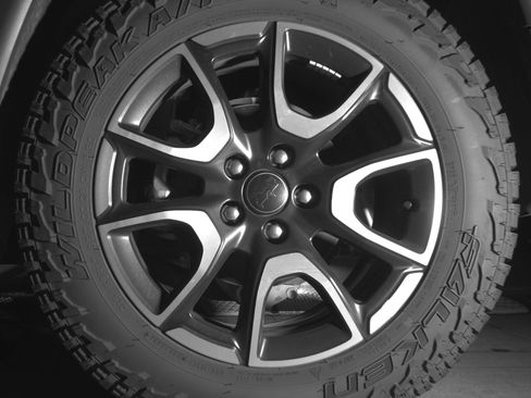 Used 2025 Jeep Compass Trailhawk AWD/4WD image 14