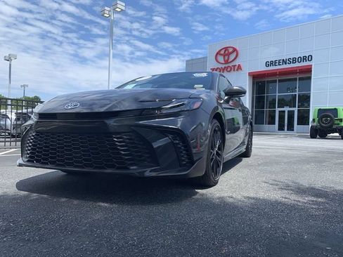 Used 2026 Toyota Camry SE w/ Multimedia Upgrade Package FWD image 4