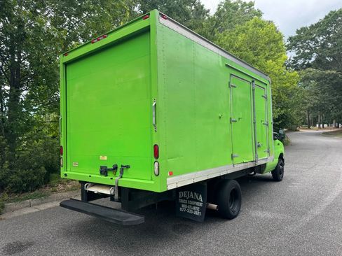 Used 2008 Ford E-350 and Econoline 350 Super Duty RWD image 3