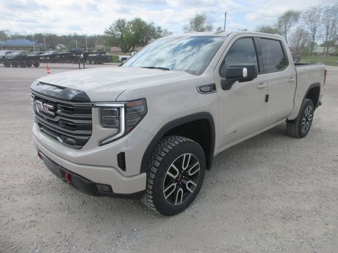 New 2026 GMC Sierra 1500 AT4 w/ AT4 Premium Package image 11