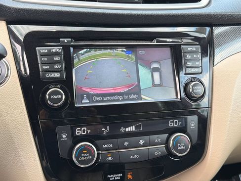 Used 2016 Nissan Rogue SL AWD/4WD image 34
