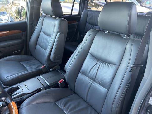 Used 2005 Lexus GX 470 image 8