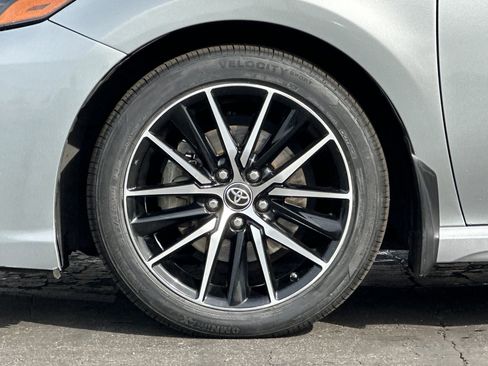 Certified 2021 Toyota Camry SE image 24