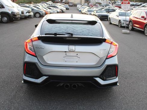 Used 2018 Honda Civic Sport image 7
