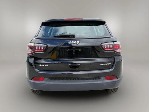 Used 2017 Jeep Compass Sport AWD/4WD image 5