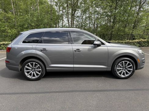 Used 2017 Audi Q7 3.0T Premium Plus w/ Premium Plus Package AWD/4WD image 4