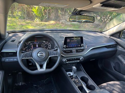 Used 2026 Nissan Altima 2.5 SV FWD image 29