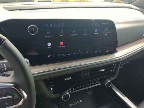 Used 2026 Chevrolet Tahoe High Country image 25