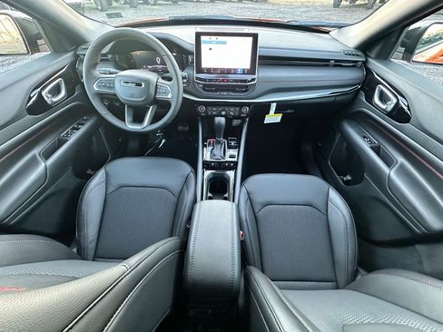 New 2026 Jeep Compass Trailhawk image 4