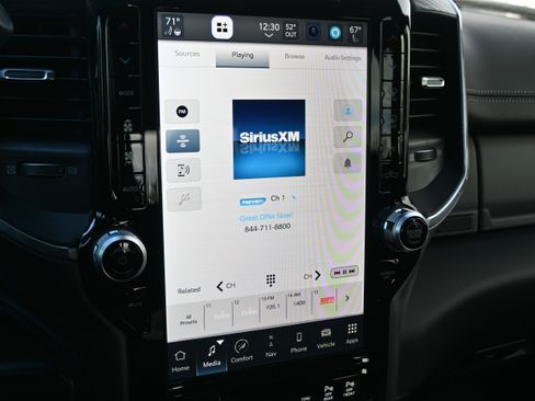 Used 2024 RAM 2500 Laramie w/ Sport Appearance Package image 36