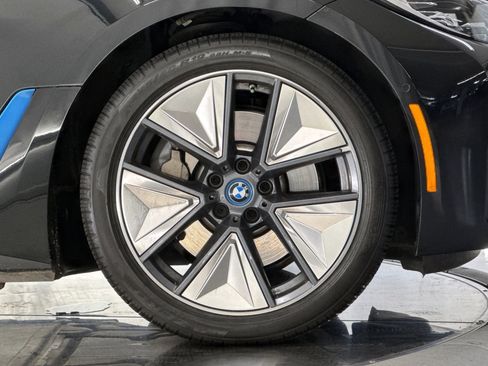 Used 2023 BMW i4 eDrive40 w/ Premium Package RWD image 11