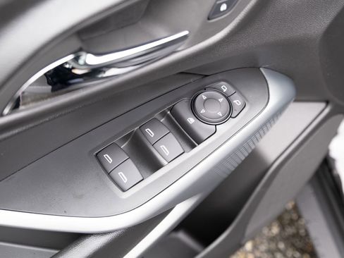 New 2026 Chevrolet Trax LS w/ LS Convenience Package FWD image 13