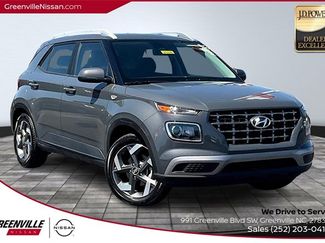 Used 2024 Hyundai Venue SEL image 1
