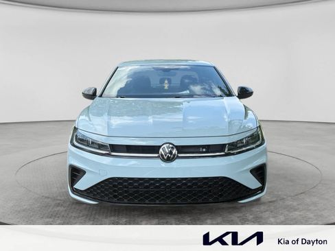 Used 2025 Volkswagen Jetta Sport FWD image 2