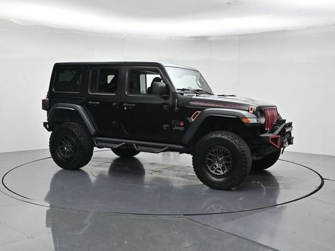 Used 2022 Jeep Wrangler Unlimited Rubicon w/ Xtreme Recon 35" Tire Package AWD/4WD image 3