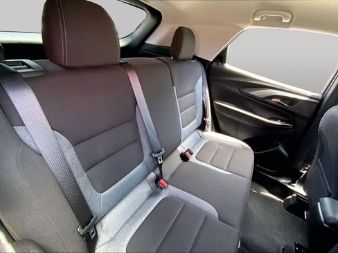 Used 2024 Chevrolet TrailBlazer LS w/ LS Convenience Package FWD image 18