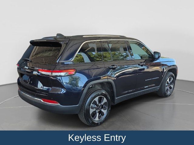 Used 2023 Jeep Grand Cherokee 4WD 4xe image 9