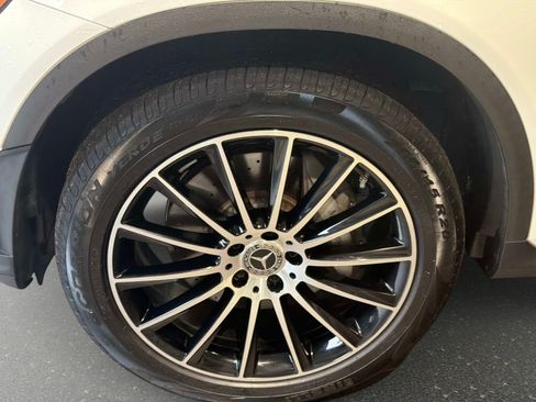 Used 2020 Mercedes-Benz GLC 300 image 10