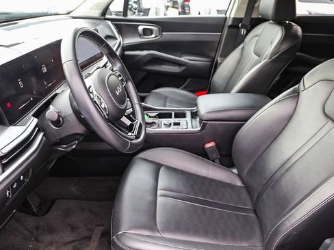 Certified 2024 Kia Sorento EX image 19