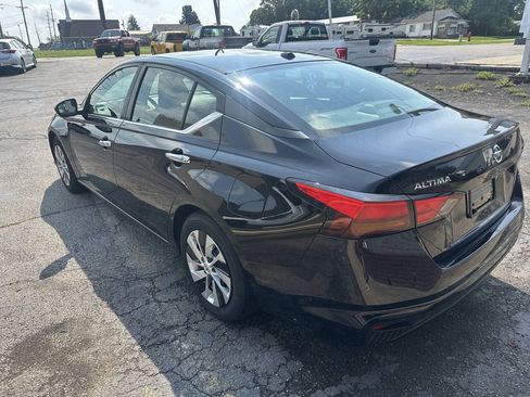 Used 2019 Nissan Altima 2.5 S FWD image 6