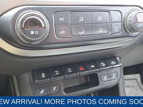 Used 2022 Chevrolet Colorado ZR2 image 19