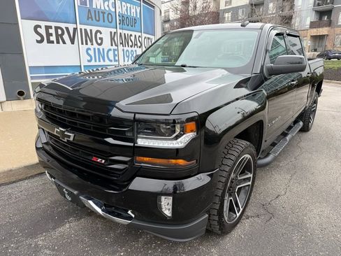 Used 2018 Chevrolet Silverado 1500 LT w/ LPO, Black Pack image 9