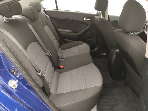 Used 2017 Kia Forte S FWD image 19