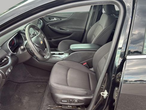 Used 2016 Chevrolet Malibu LT FWD image 11
