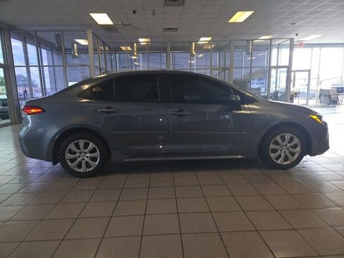 Used 2024 Toyota Corolla LE image 9