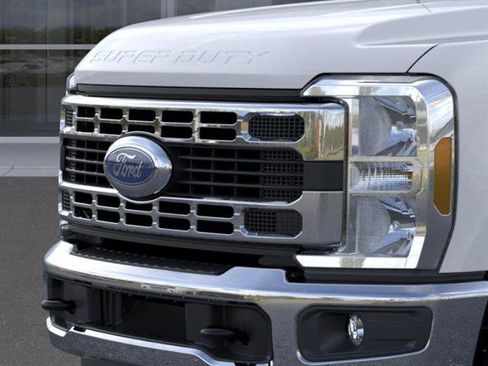 New 2026 Ford F350 XL w/ XL Chrome Package image 18
