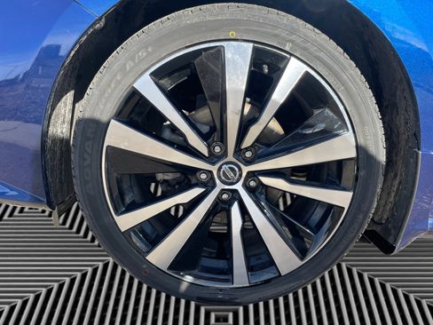 Used 2019 Nissan Altima 2.5 SR w/ SR Premium Package image 18