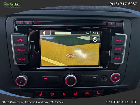 Used 2014 Volkswagen Jetta GLI Autobahn FWD image 17