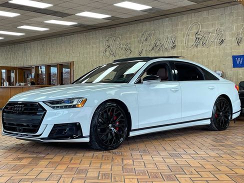 Used 2021 Audi S8 L image 4