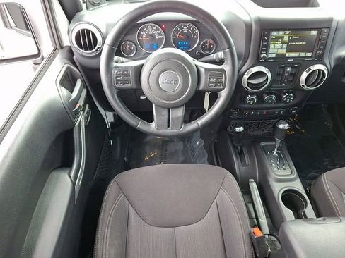 Used 2014 Jeep Wrangler Unlimited Sahara w/ Dual Top Group image 11