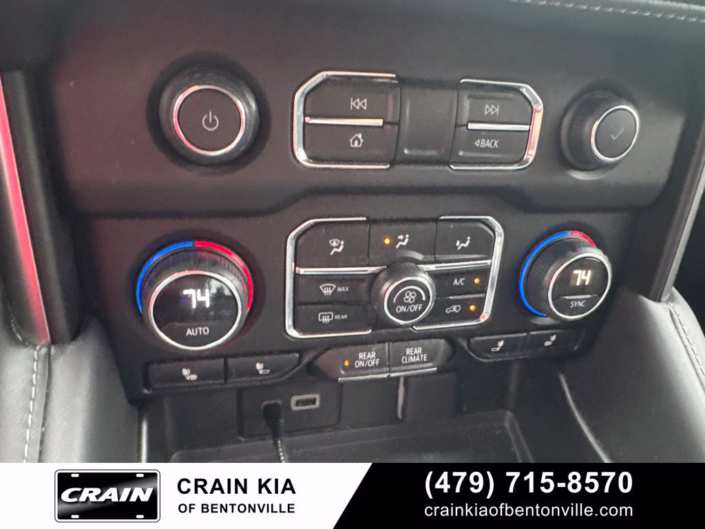 Used 2024 Chevrolet Tahoe LT w/ LT Signature Package AWD/4WD image 18