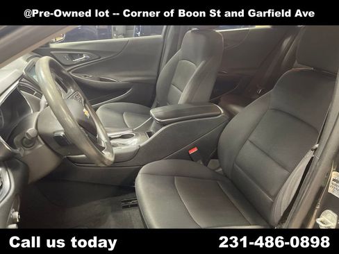 Used 2016 Chevrolet Malibu LT FWD image 14