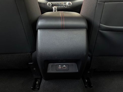 Used 2025 Nissan Altima 2.5 SR FWD image 13