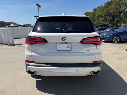 Used 2023 BMW X5 xDrive45e w/ Executive Package AWD/4WD image 10