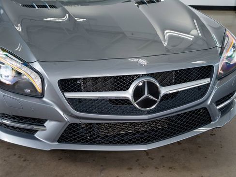 Used 2014 Mercedes-Benz SL 550 image 5