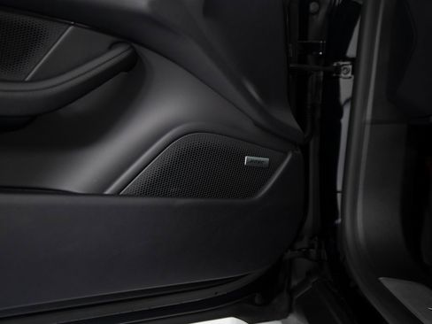 Certified 2025 Porsche Taycan 4S image 21