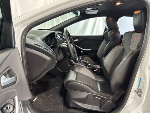 Used 2013 Ford Focus ST image 12